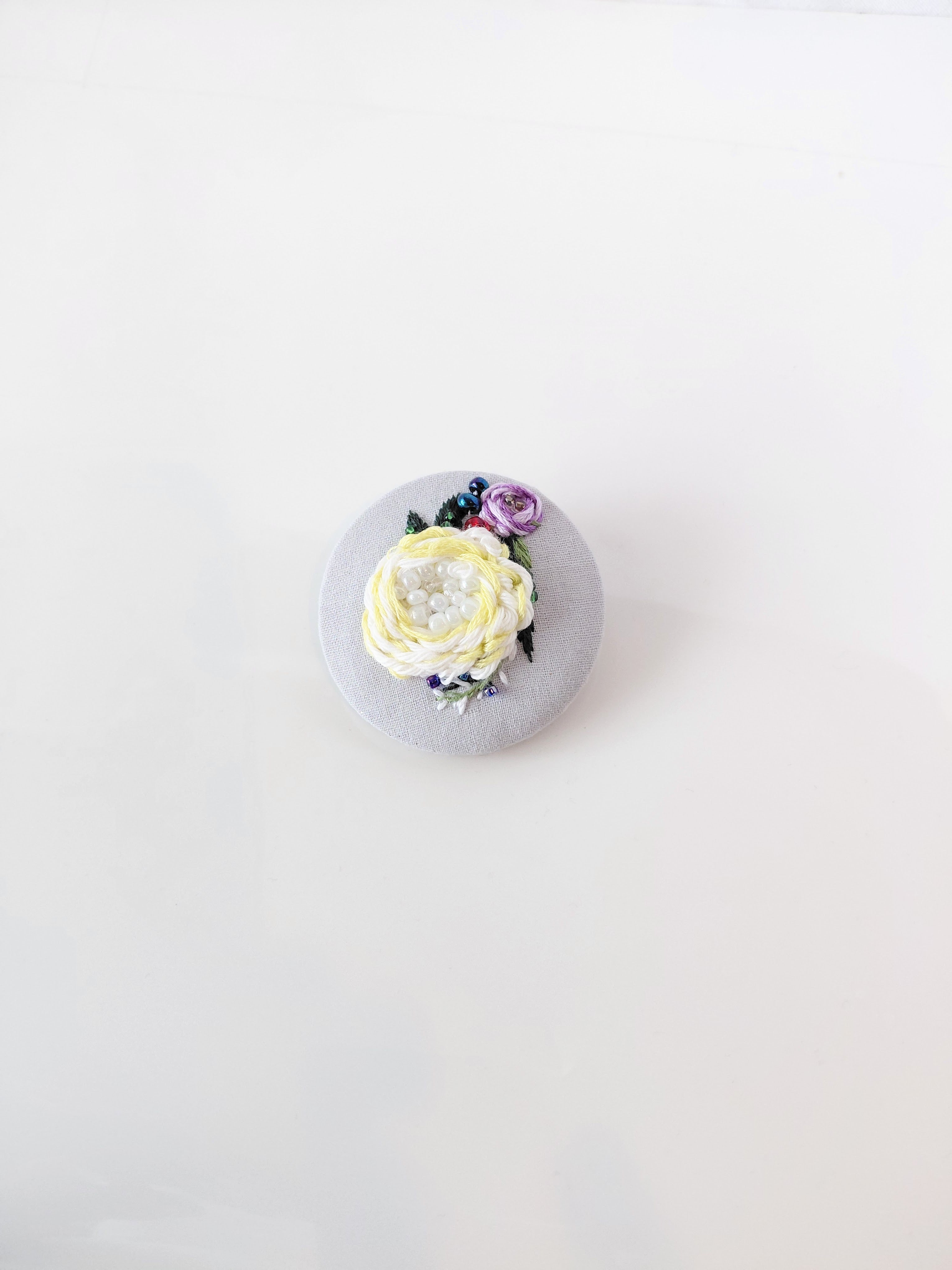 yellow flower brooch 057