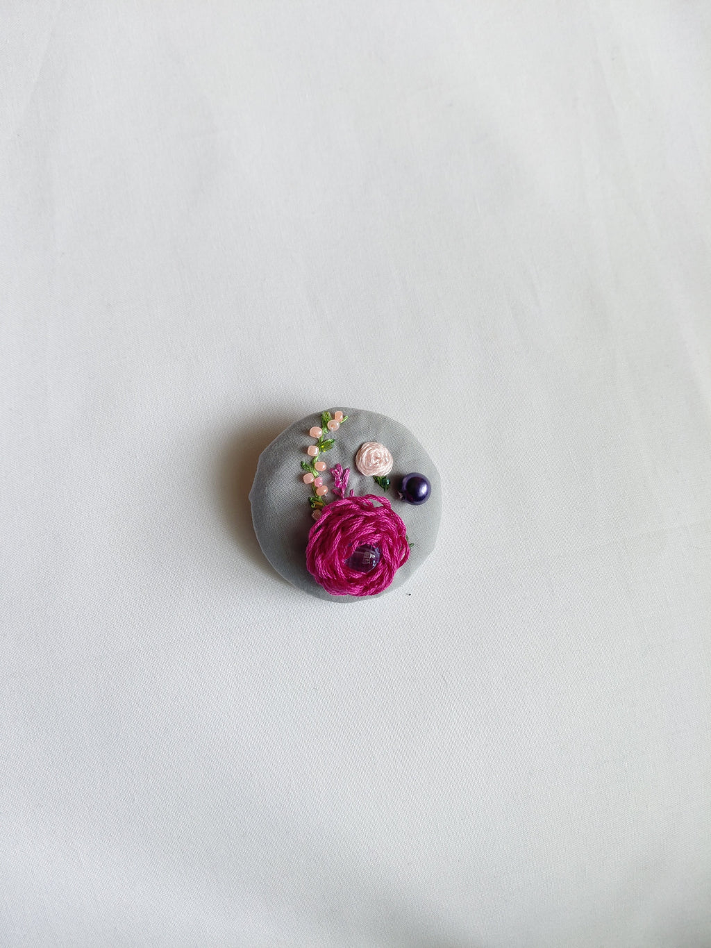 fuschia flower brooch 001