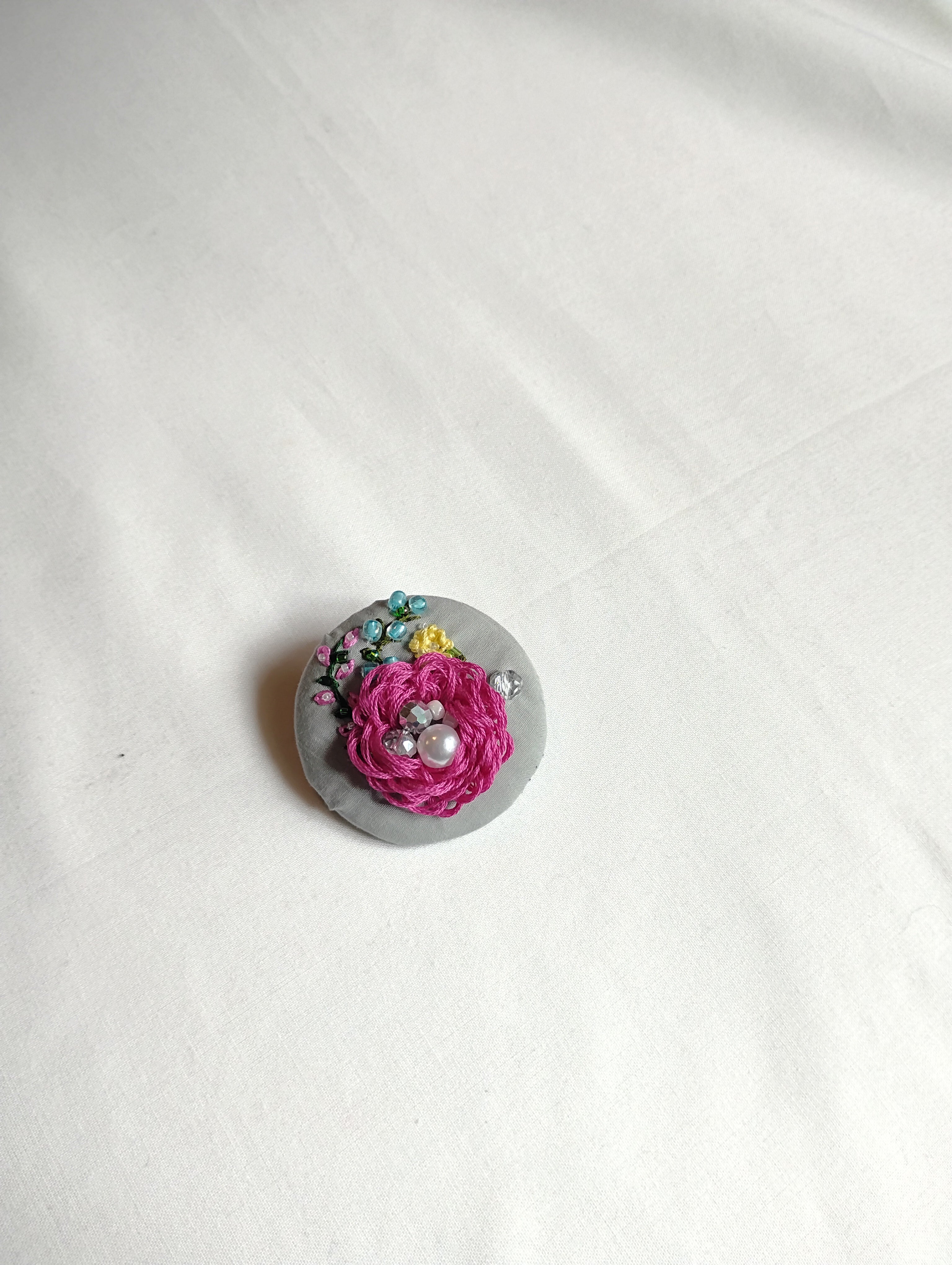 fuschia flower brooch 008
