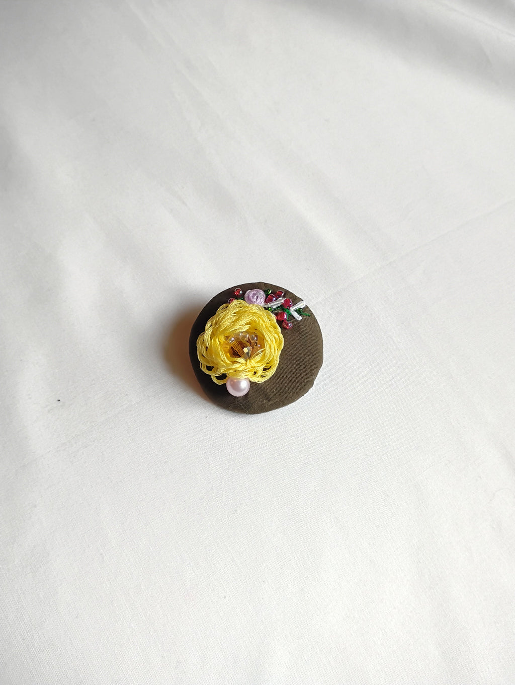 yellow flower brooch 007