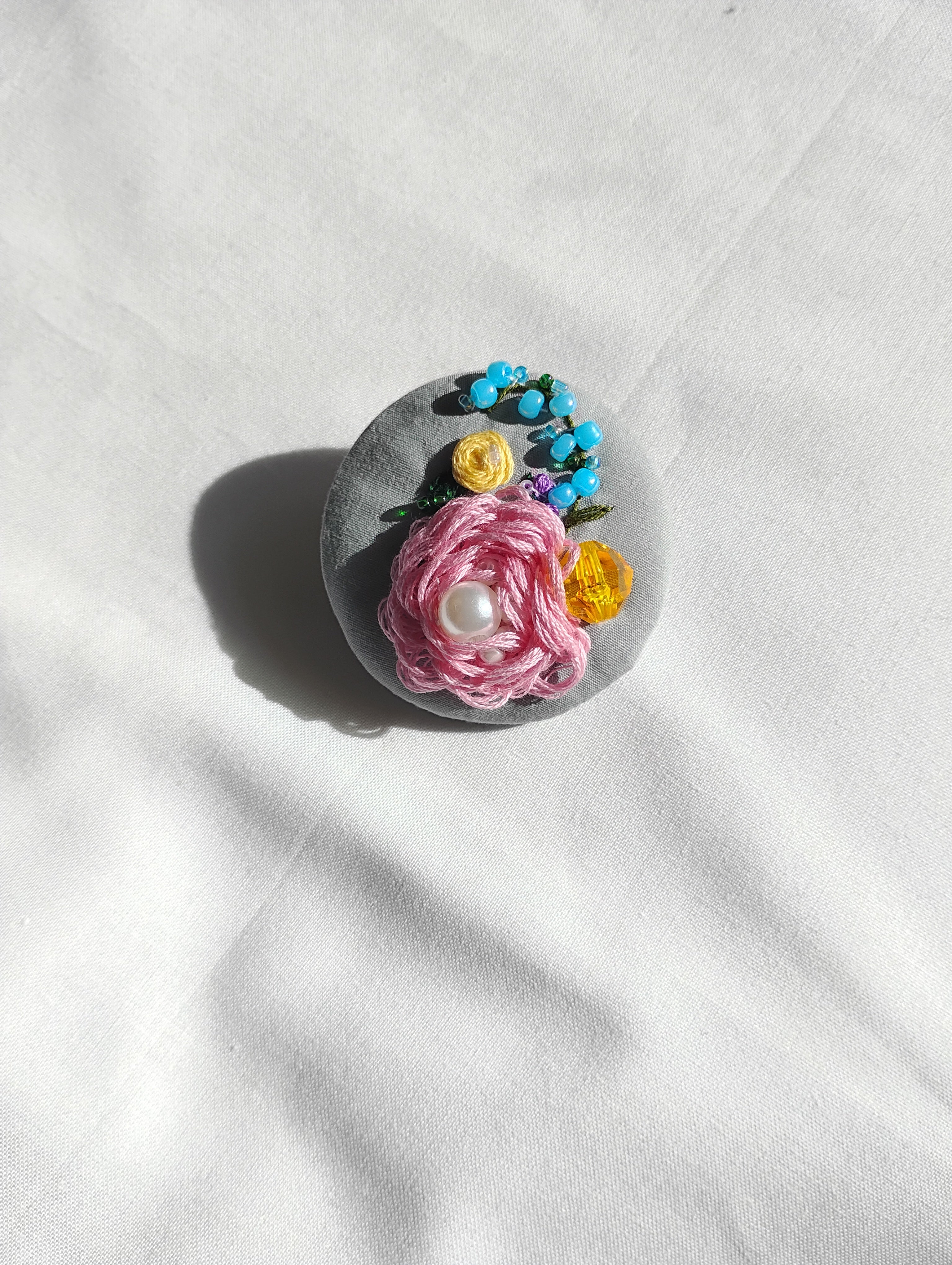 Pink flower brooch 013
