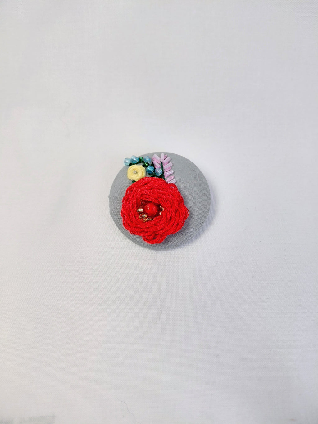 red flower brooch 012