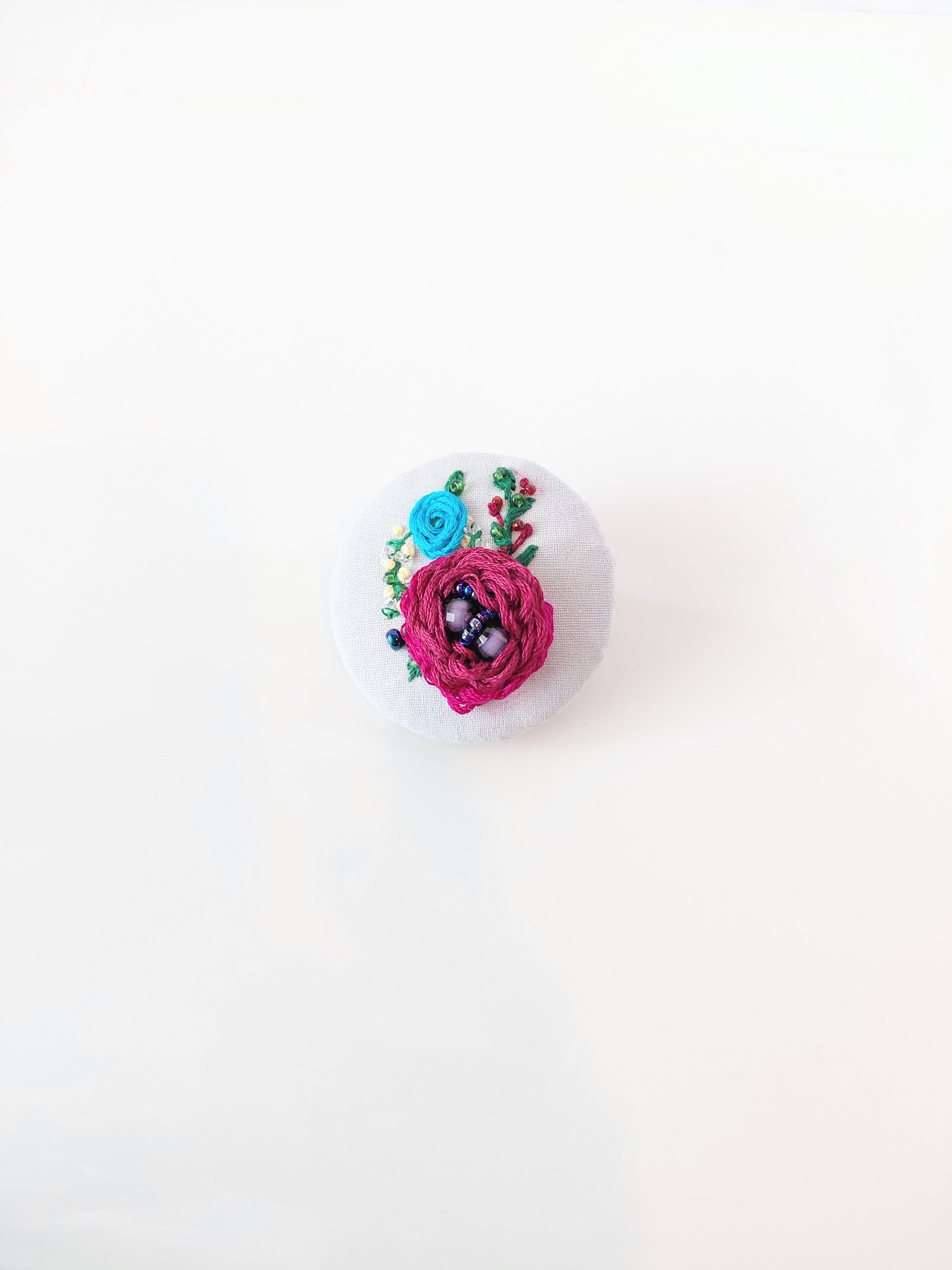 burgundy flower brooch 024
