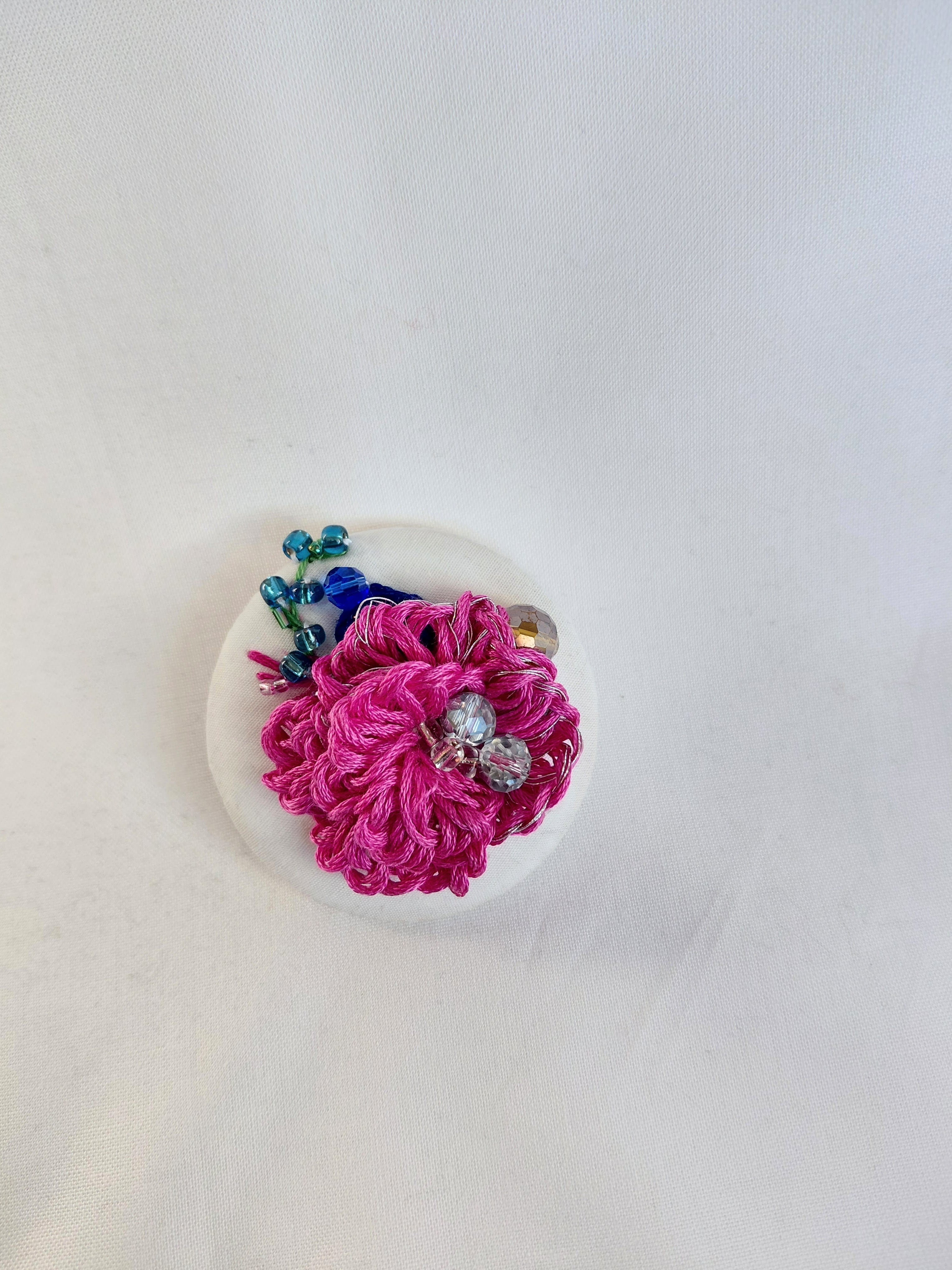 fuschia flower brooch 015