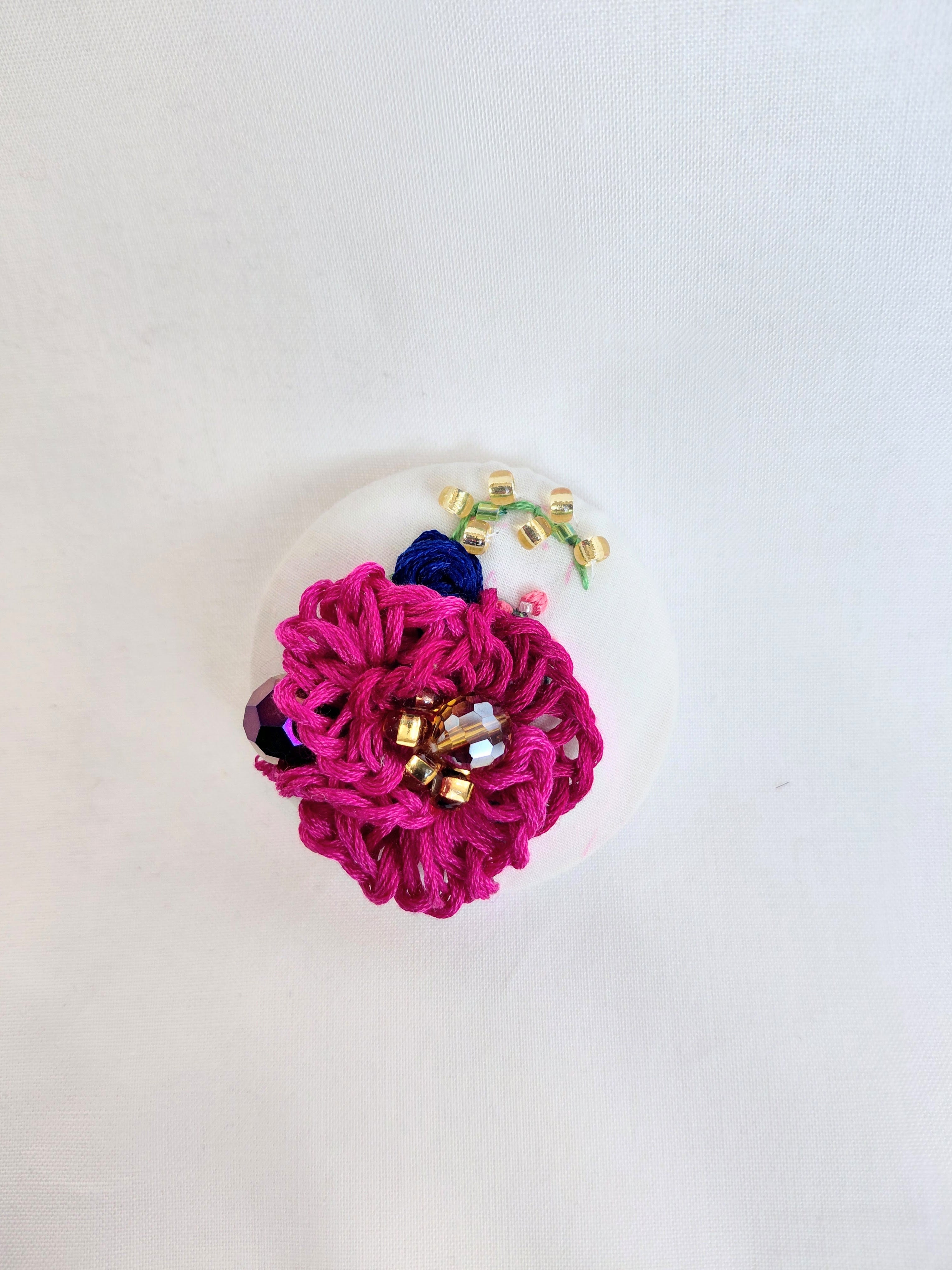 fuschia flower brooch 023