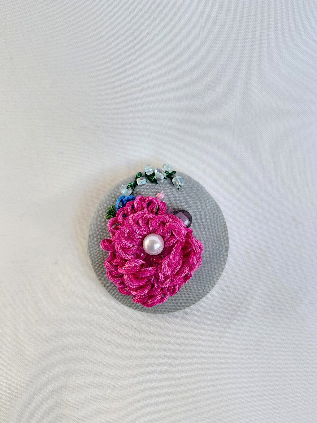fuschia flower brooch 026