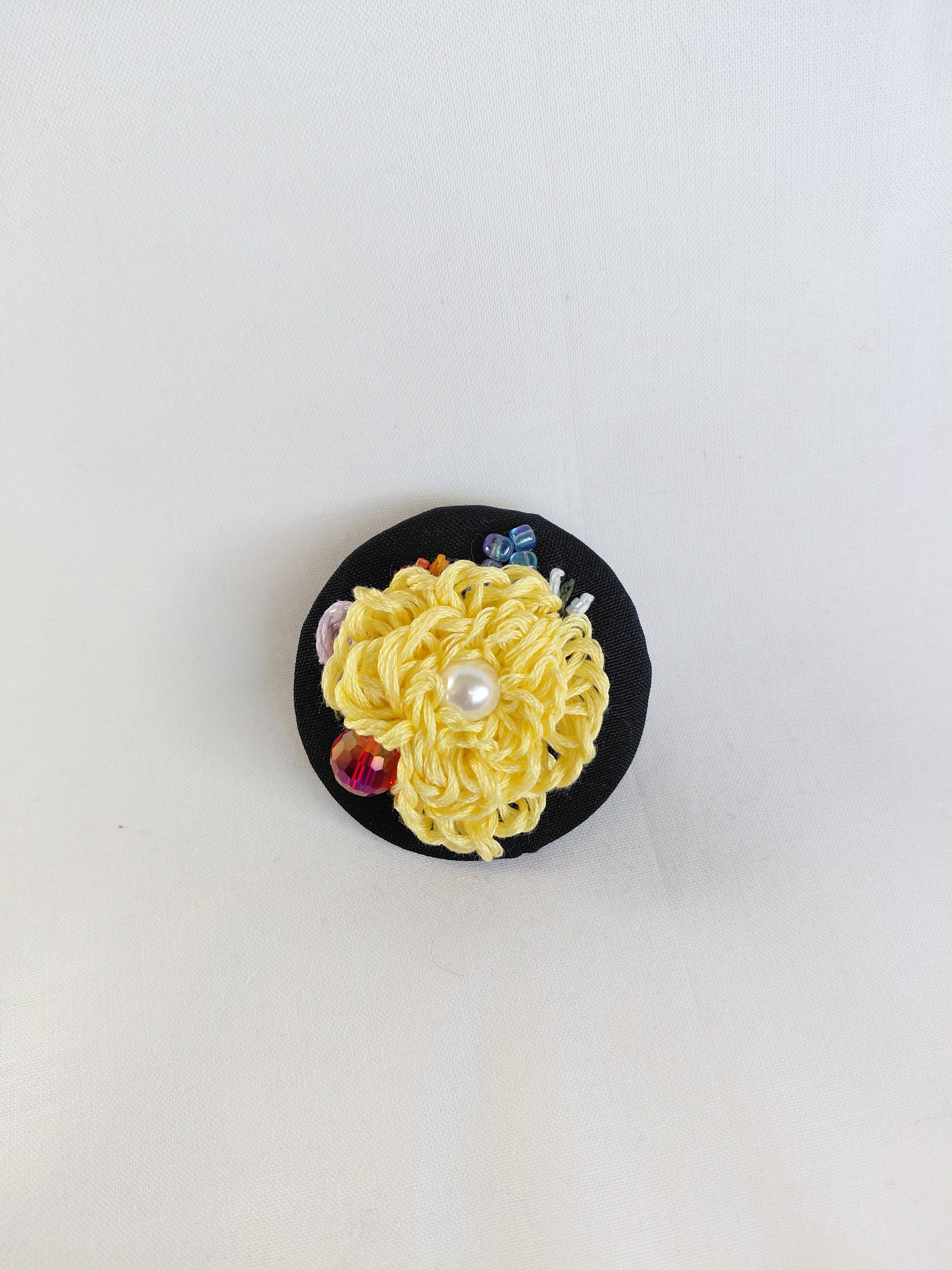 yellow flower brooch 034