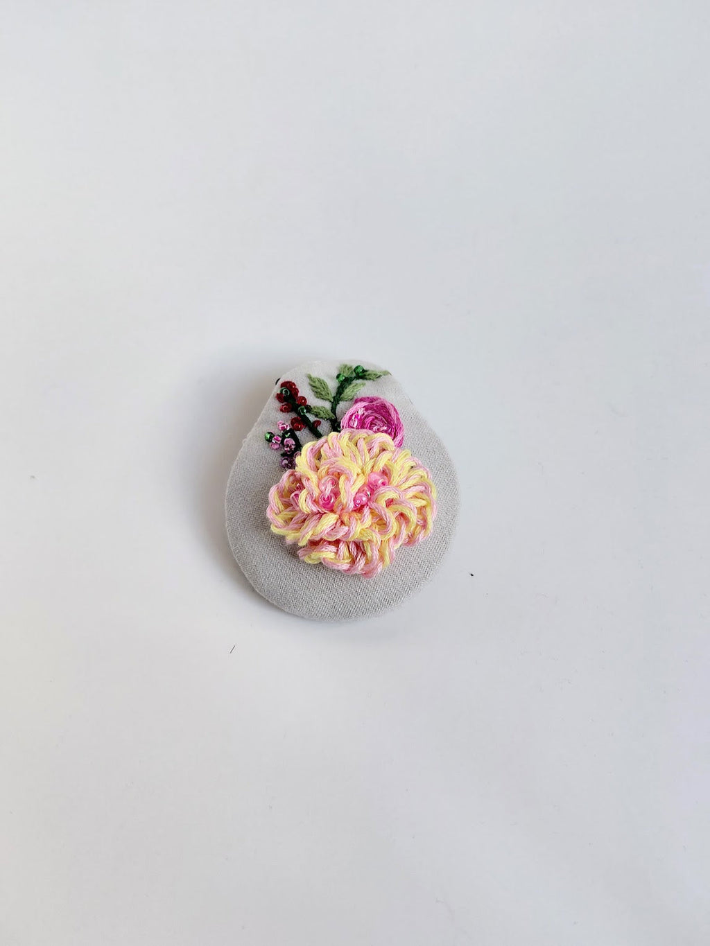 fuschia flower brooch 033