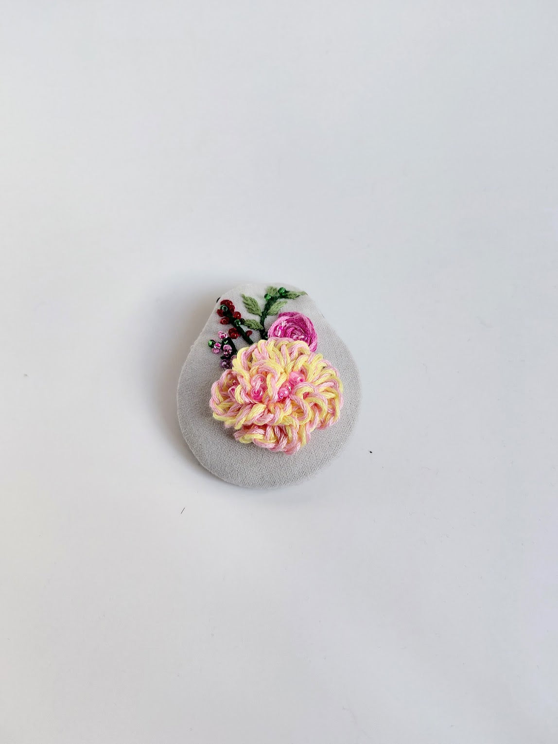 fuschia flower brooch 033