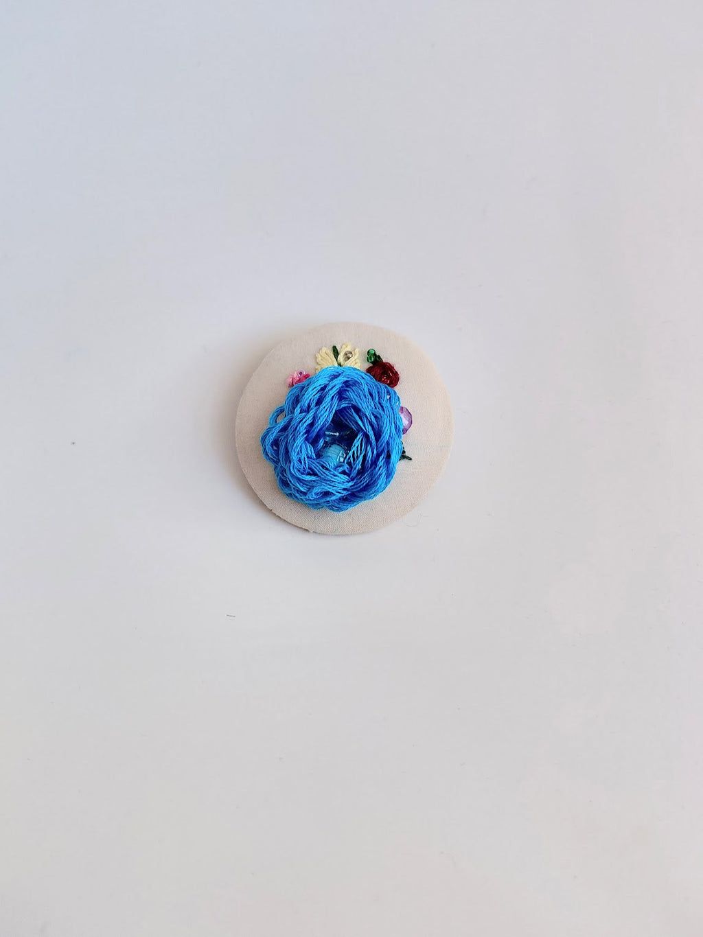 blue flower brooch 060