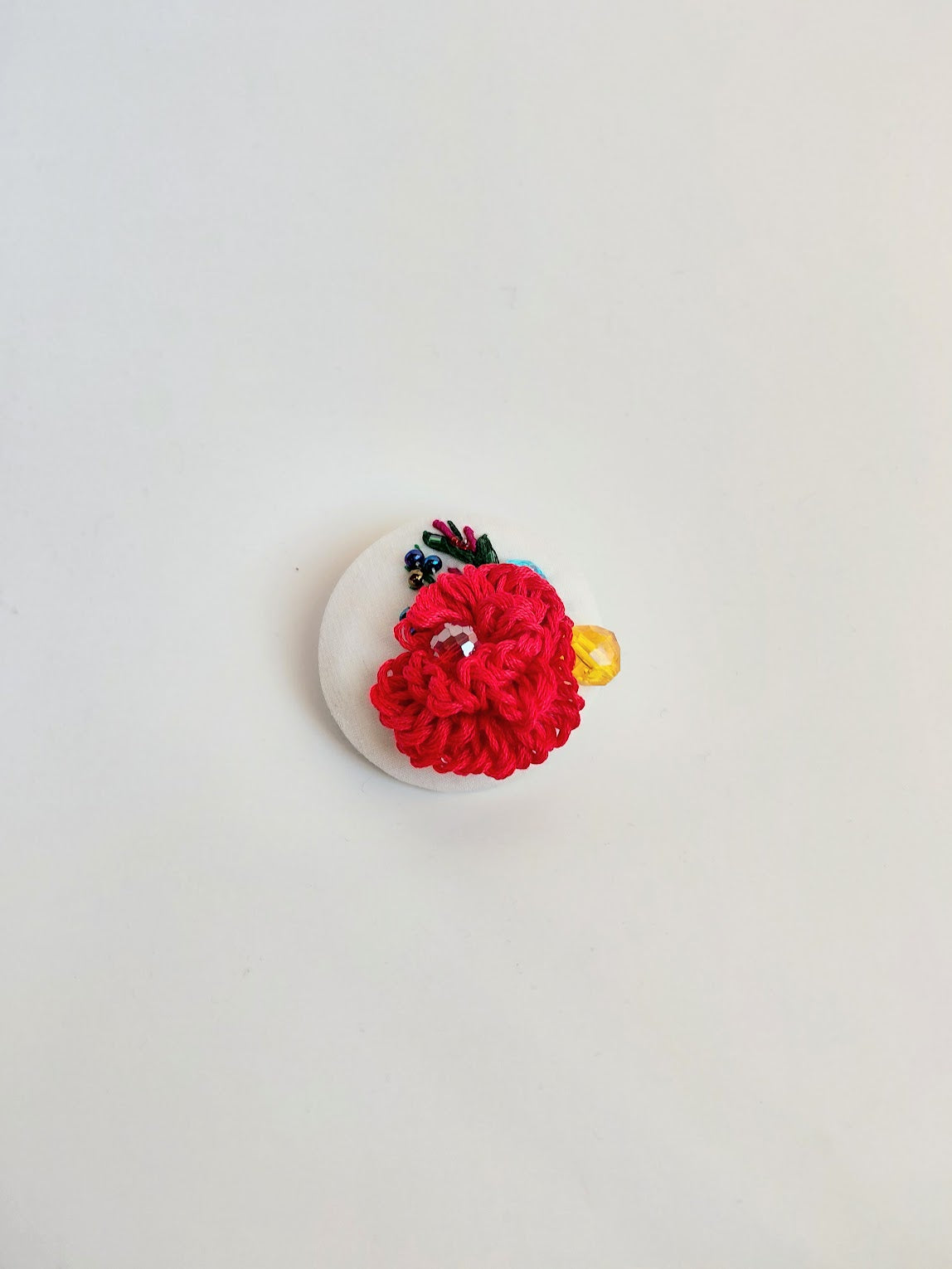 red flower brooch 026